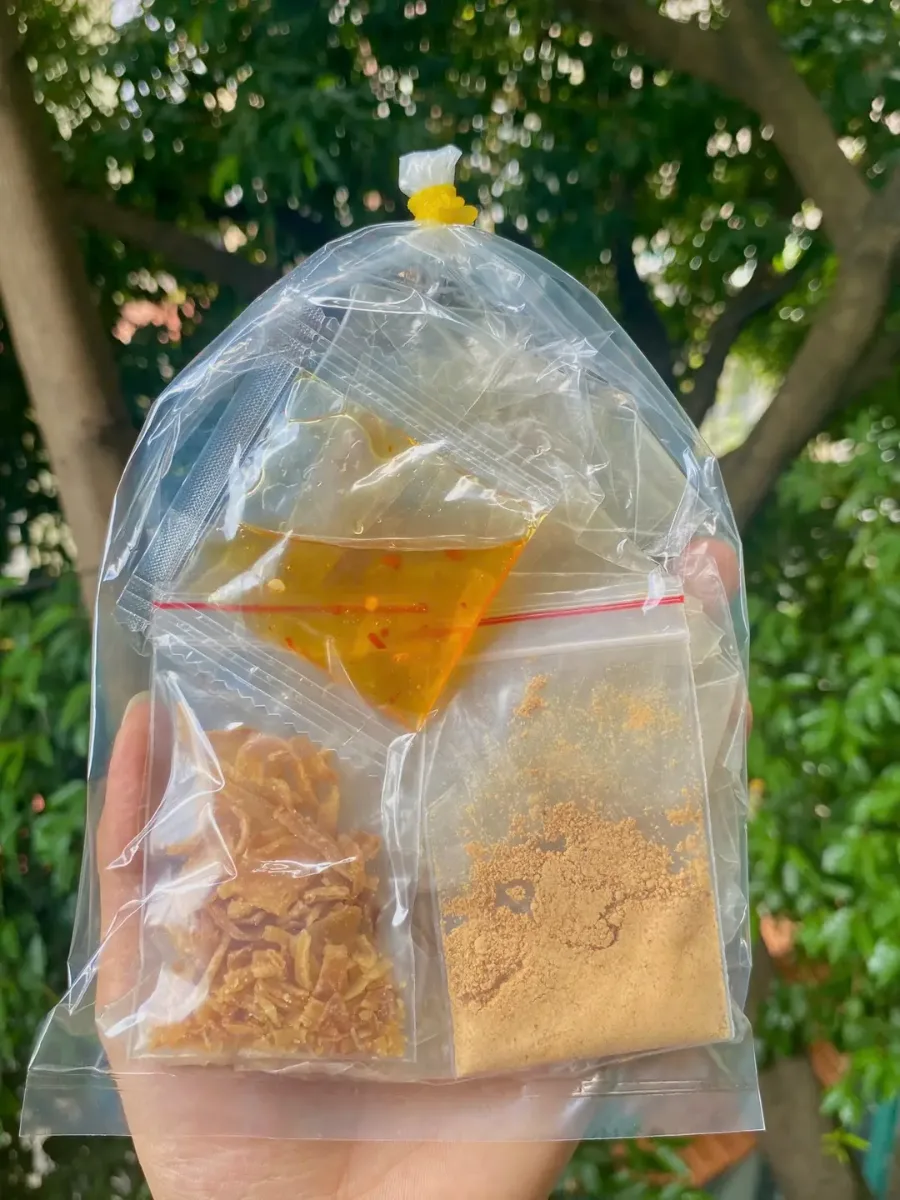Bánh tráng sốt tắc